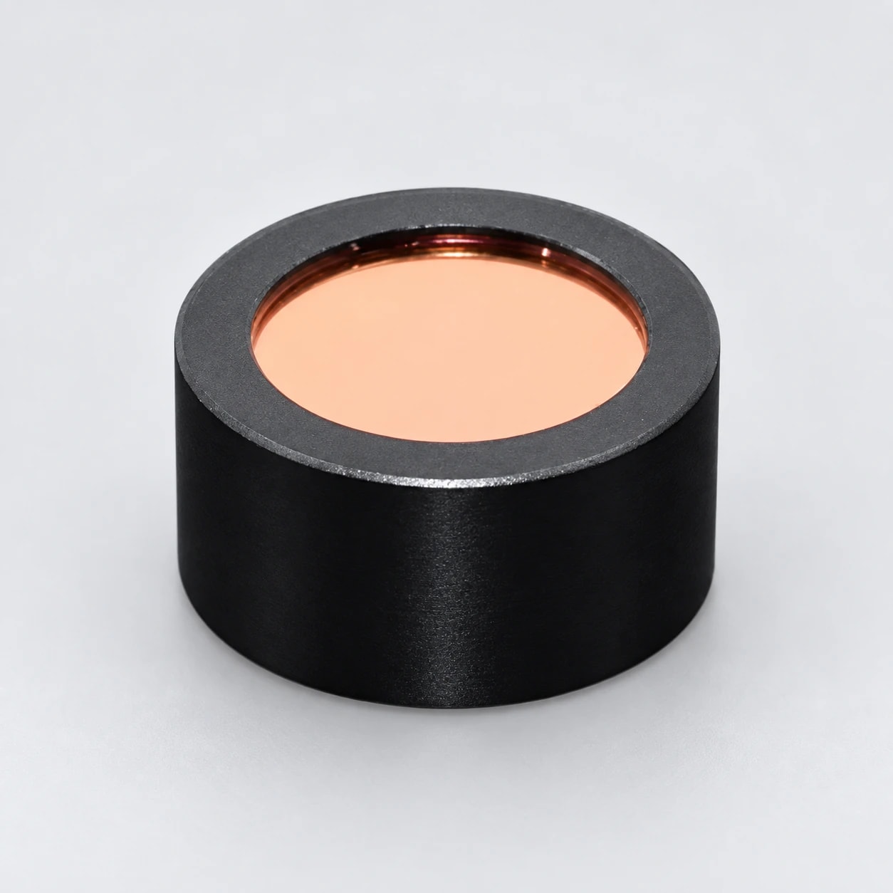 GCC-2022 系列 Φ12.7 mm 带框窄带滤光片系列主图(AI背景优化,型号以原始规格图为准)